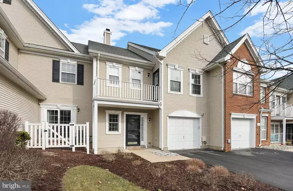 Pennington, NJ 08534,208 PEBBLE CREEK CT