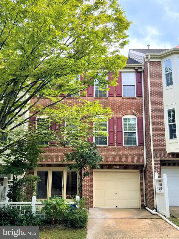 9409 VAN ARSDALE DR, Vienna, VA 22181