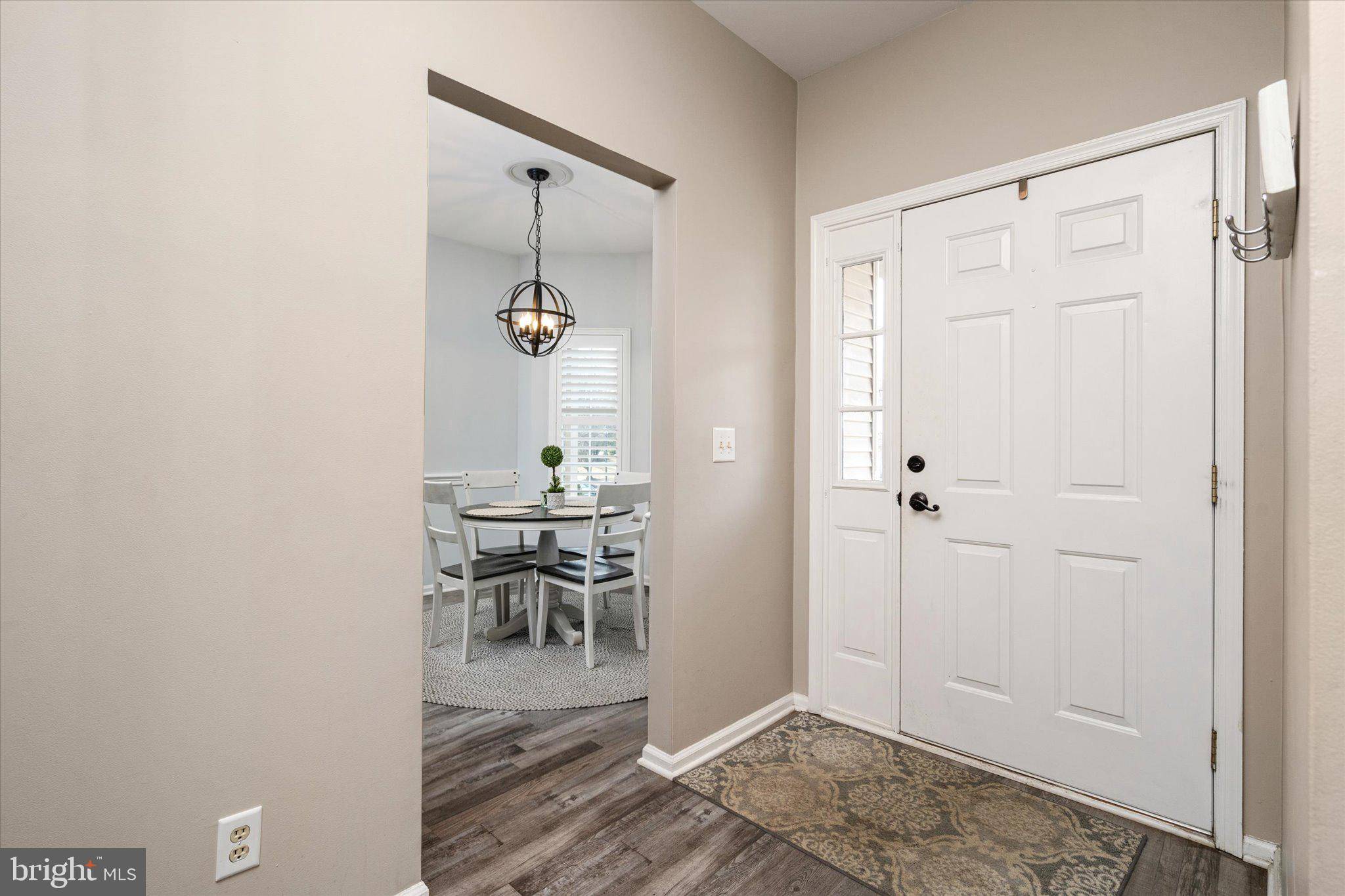 Robbinsville, NJ 08691,211 WAVERLY CT
