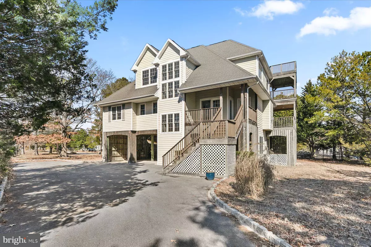 Ocean View, DE 19970,38807 BAYFRONT DR