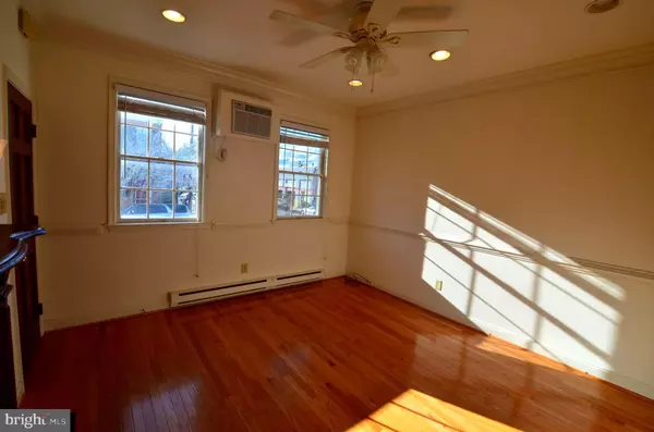 Alexandria, VA 22314,133-N PAYNE ST N #1