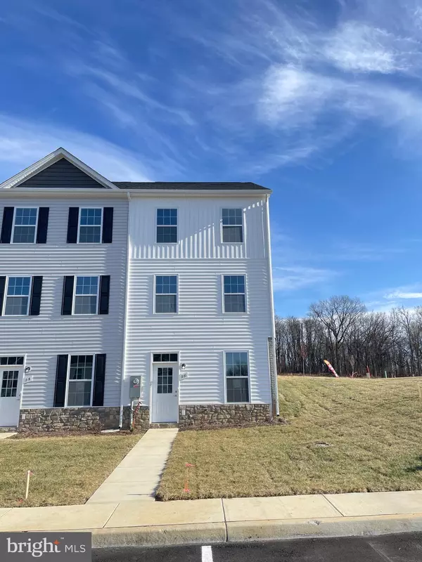 Kearneysville, WV 25430,10 SNOWDROP COURT