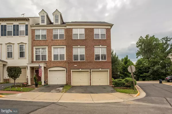 8125 DOVE COTTAGE CT, Lorton, VA 22079