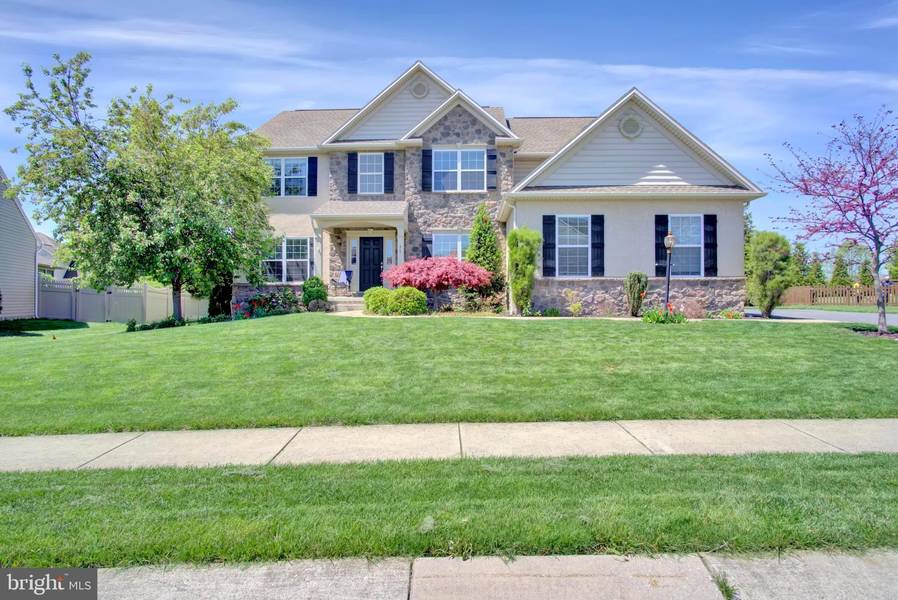 74 STONE RUN DR, Mechanicsburg, PA 17050