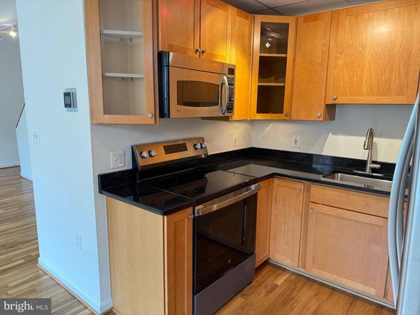 Washington, DC 20009,1454 EUCLID ST NW #8