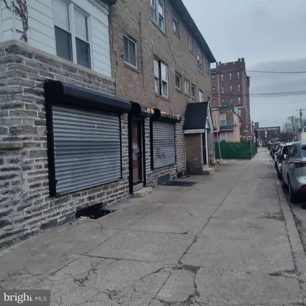 Philadelphia, PA 19141,1450 W GRANGE AVE