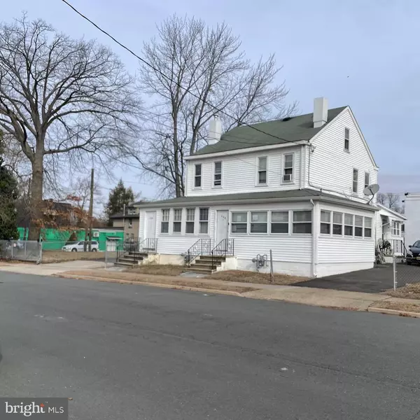 406 408 BERG AVE, Hamilton, NJ 08610