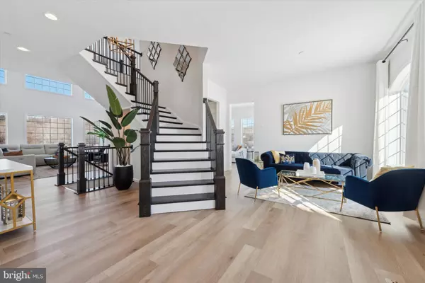 Newtown Square, PA 19073,115 PARKVIEW WAY