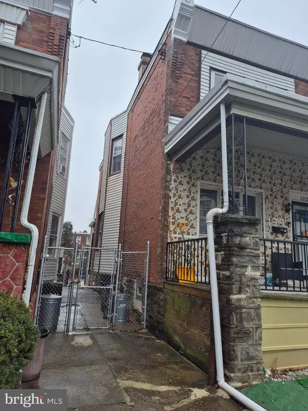 Philadelphia, PA 19120,132 E WELLENS AVE