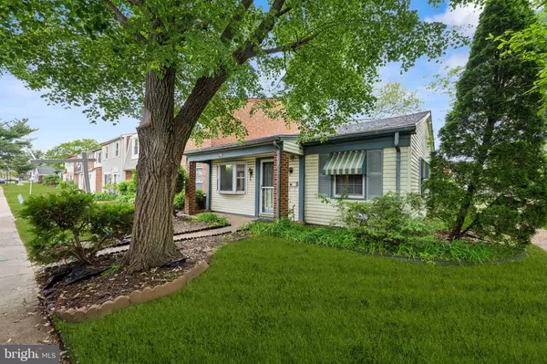 Willingboro, NJ 08046,16 RANDOLPH PL