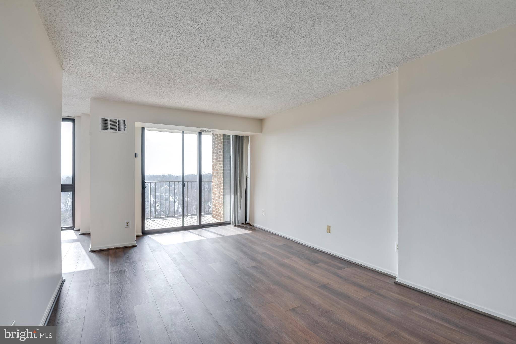 Falls Church, VA 22043,2311 PIMMIT DR #1104