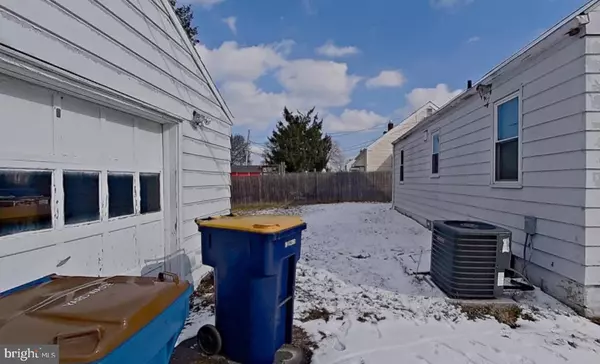 Wilmington, DE 19805,327 OLGA RD