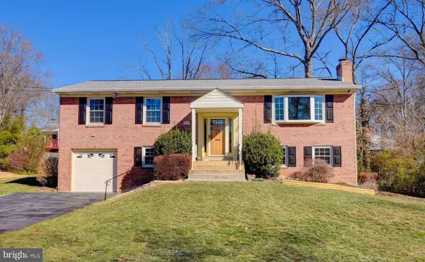 3025 BATTERSEA LN, Alexandria, VA 22309