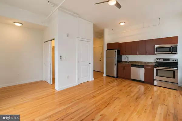 4 LEVERINGTON AVE #UNIT 301, Philadelphia, PA 19127