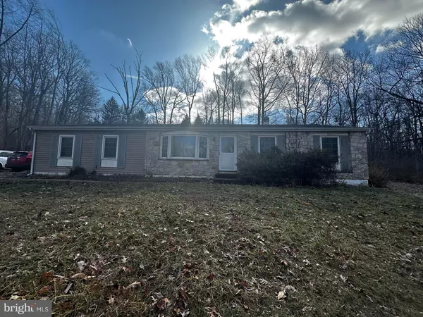 948 QUARRY RD, Parkesburg, PA 19365