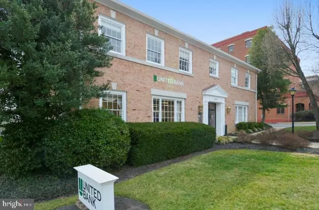 Fairfax, VA 22030,4021 UNIVERSITY DR #2ND FLOOR