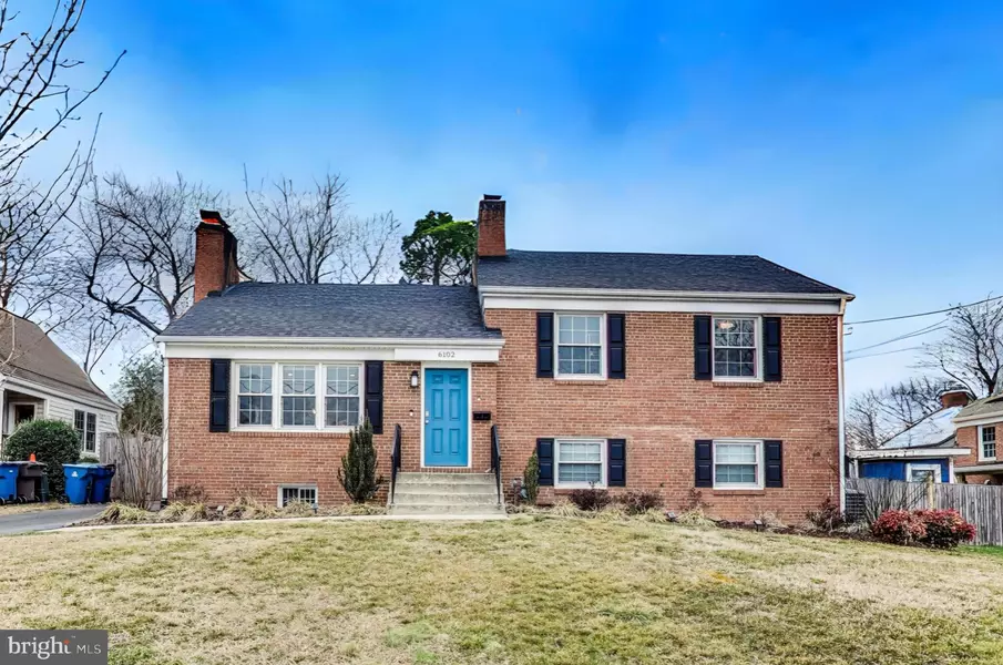 6102 FOX HILL ST, Springfield, VA 22150