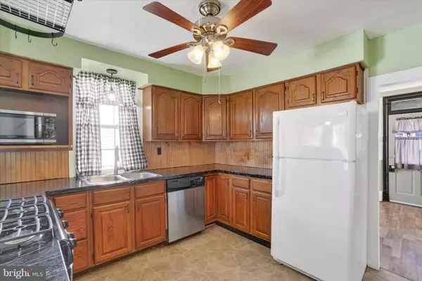 Dover, PA 17315,33 W CANAL ST