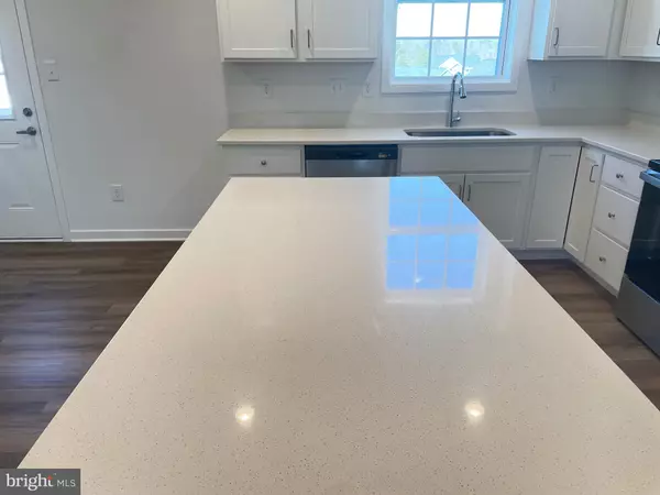 Bunker Hill, WV 25413,106 THYME WAY