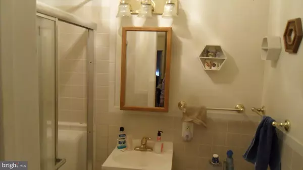 Alexandria, VA 22301,403A HUME AVE #A