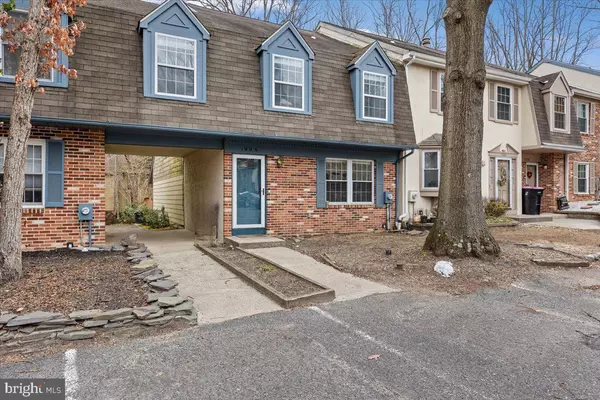 1006 HARTLEY CT, Sicklerville, NJ 08081