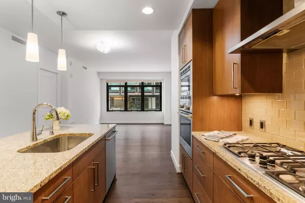 Bethesda, MD 20815,7171 WOODMONT AVE #205