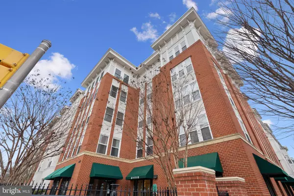 2655 PROSPERITY AVE #252, Fairfax, VA 22031