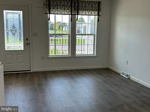 Lancaster, PA 17601,464 EASTWOOD LN