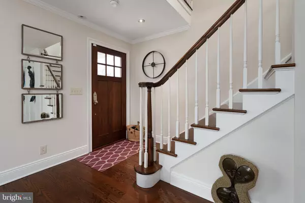 Pennington, NJ 08534,211 S MAIN ST