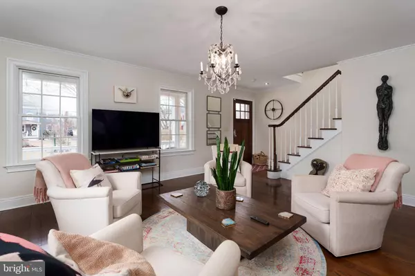 Pennington, NJ 08534,211 S MAIN ST