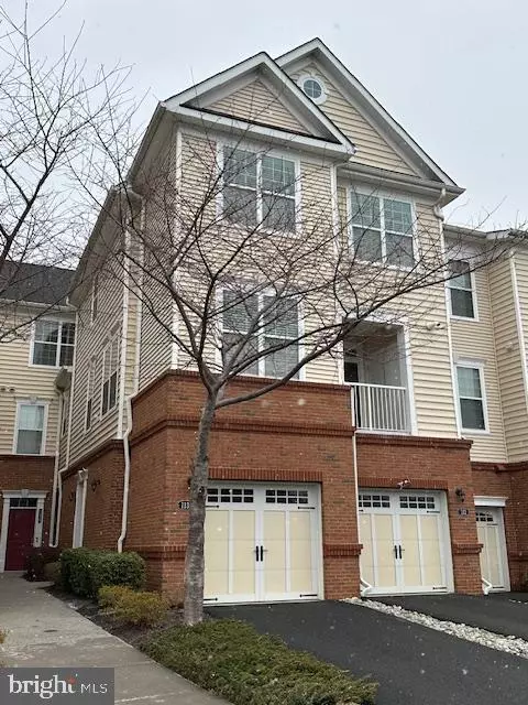 43031 FOXTRAIL WOODS TER #113, Ashburn, VA 20148