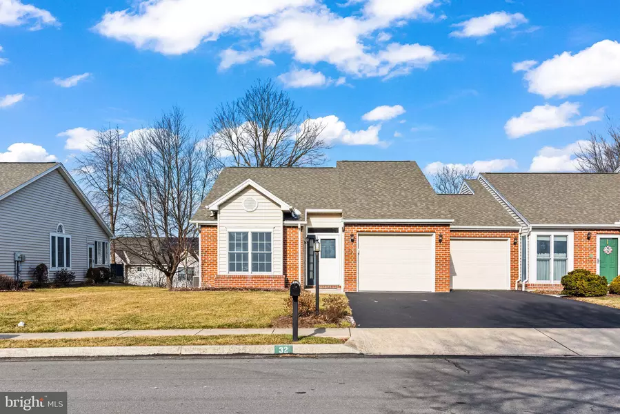 32 ROUND RIDGE RD, Mechanicsburg, PA 17055