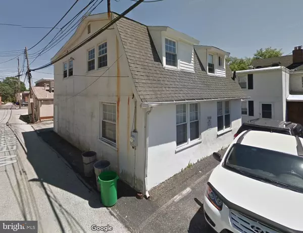 Media, PA 19063,9 W FRONT ST