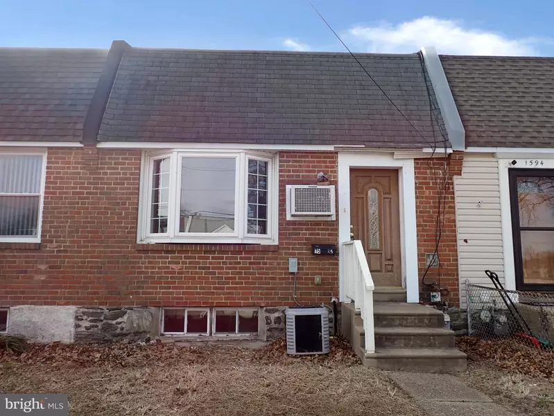 1592 SUMMIT ST, Marcus Hook, PA 19061