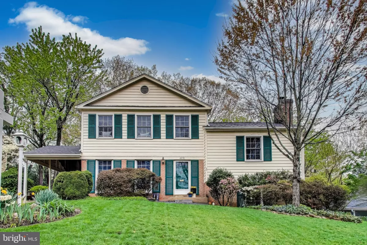 Annandale, VA 22003,4231 HOLBORN AVE