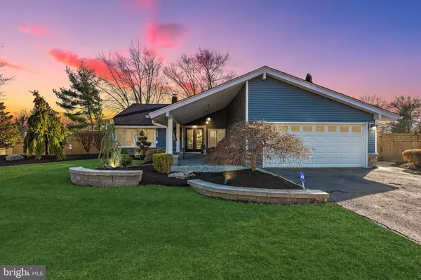 82 ETHAN ALLEN RD, Freehold, NJ 07728