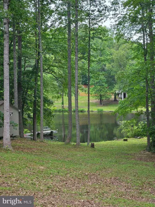 Spotsylvania, VA 22553,301 WOODFIELD DR