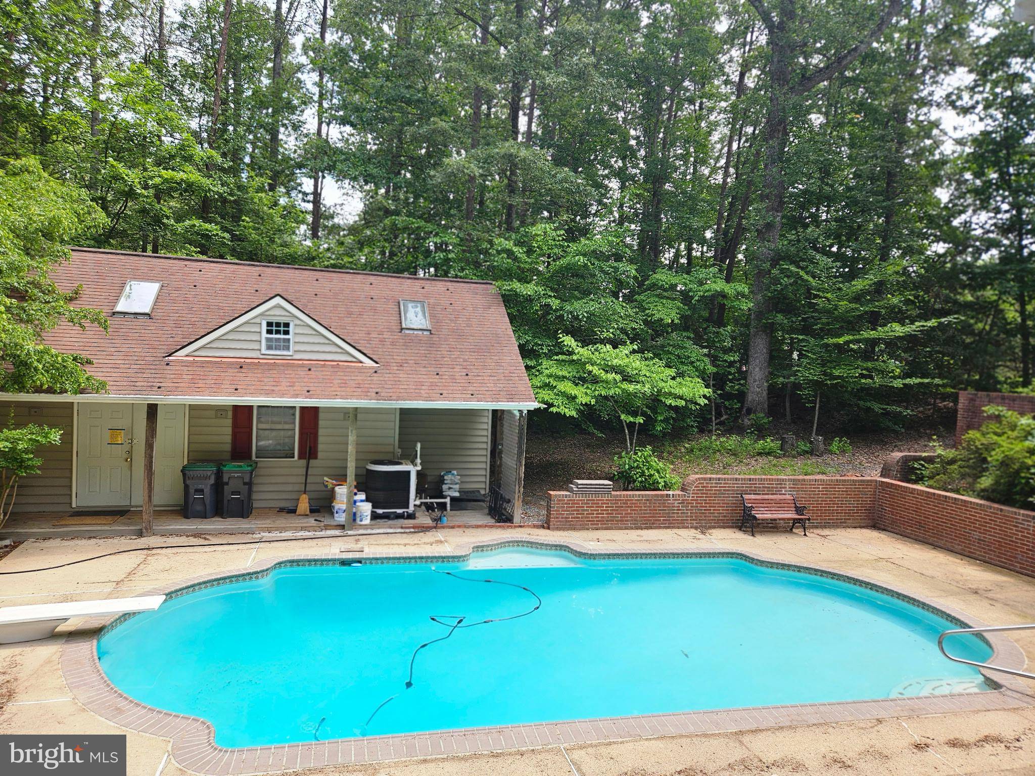 Spotsylvania, VA 22553,301 WOODFIELD DR