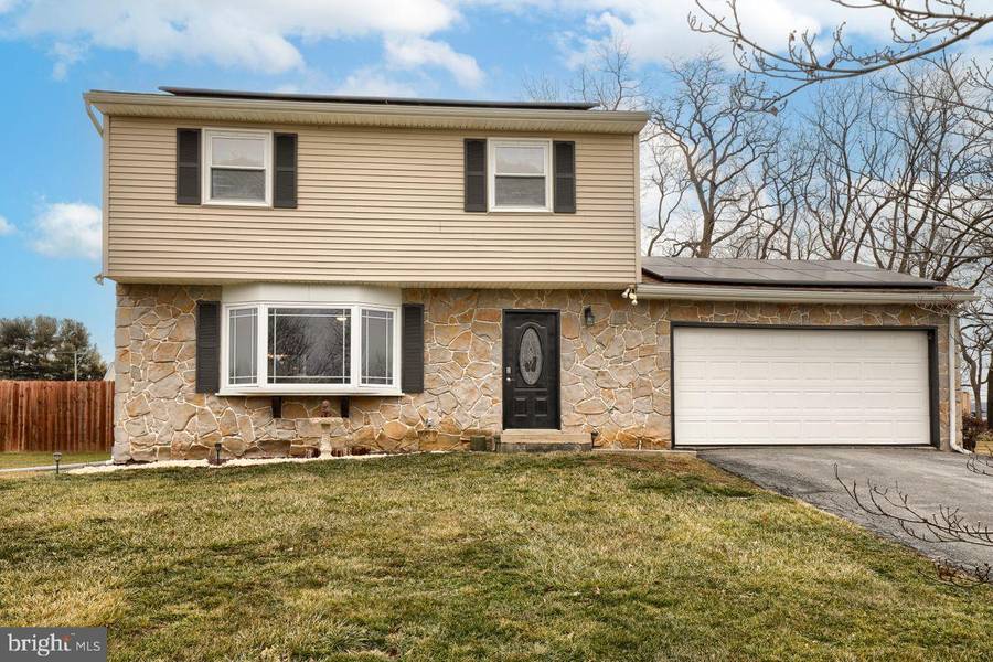 45 PINE TREE DR, Columbia, PA 17512