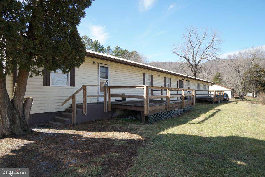 31 THERAPEUTIC DRIVE, Brandywine, WV 26802