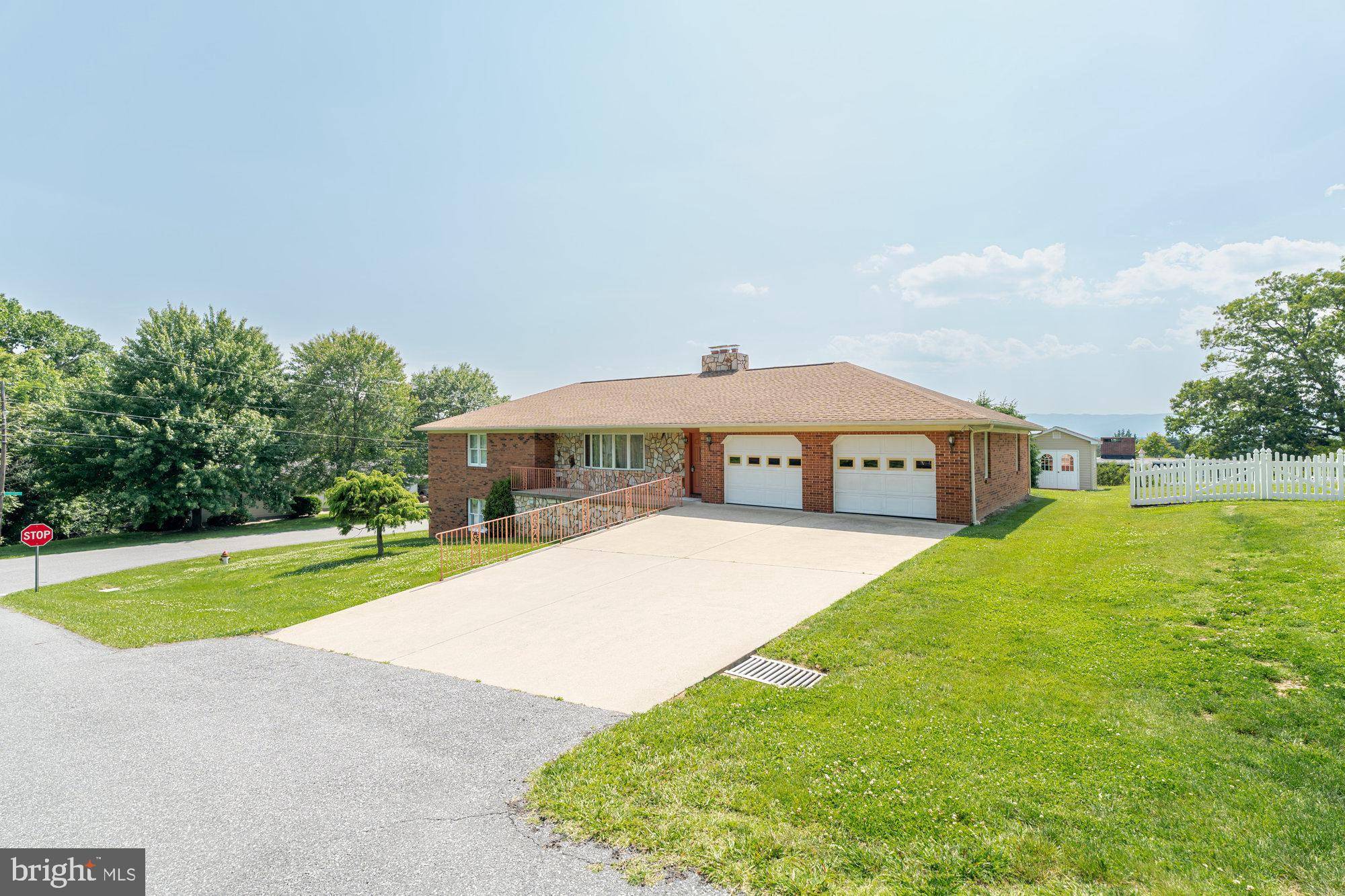 Elkton, VA 22827,501 DAVIS AVE