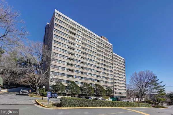 5911 EDSALL RD #910, Alexandria, VA 22304