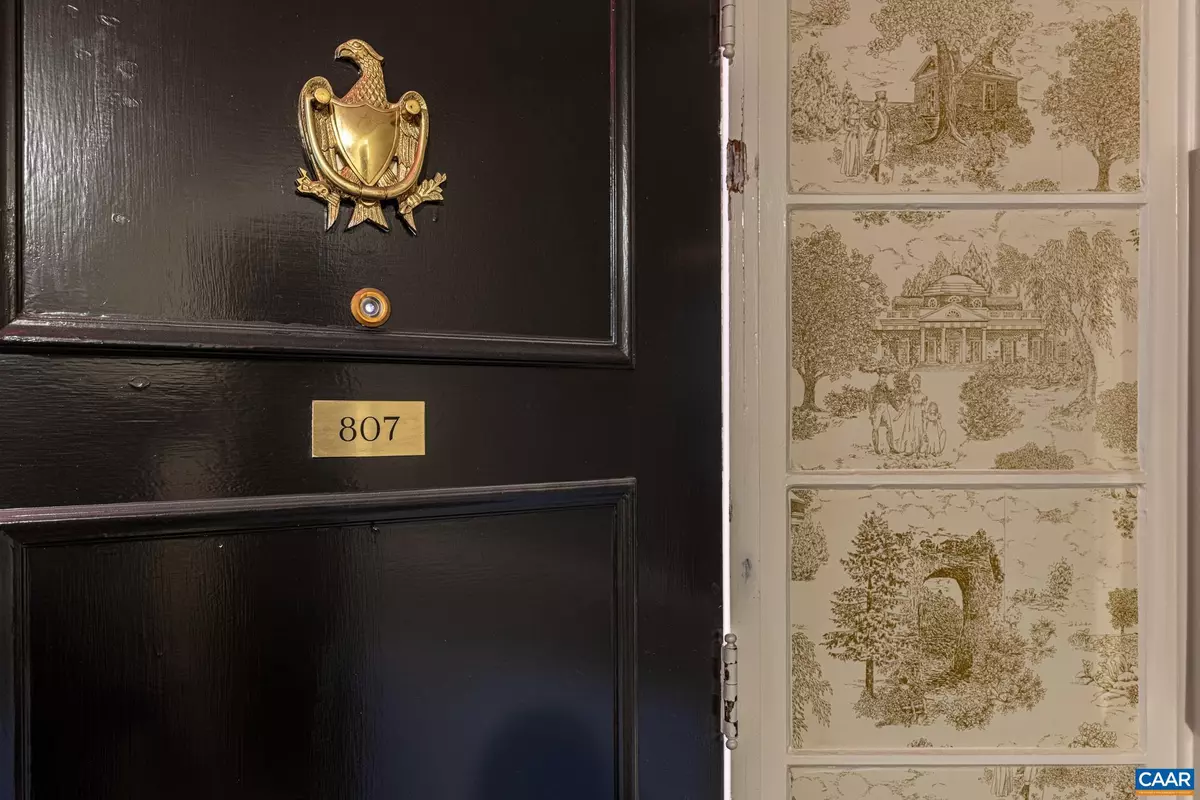 Charlottesville, VA 22902,500 COURT SQ #SUITES 801 & 807 MON