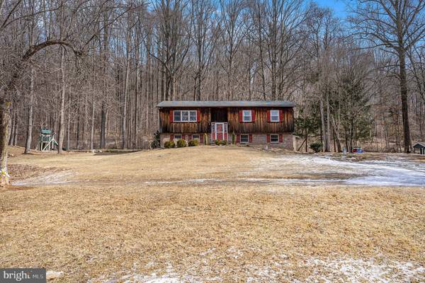 22 CROW HILL RD, Barto, PA 19504