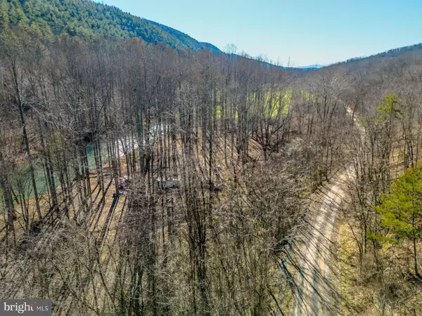 Paw Paw, WV 25434,25.915 AC CROSTON RD.