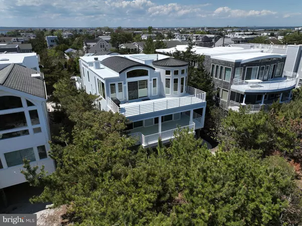 2209 SEAVIEW AVENUE, Barnegat Light, NJ 08006