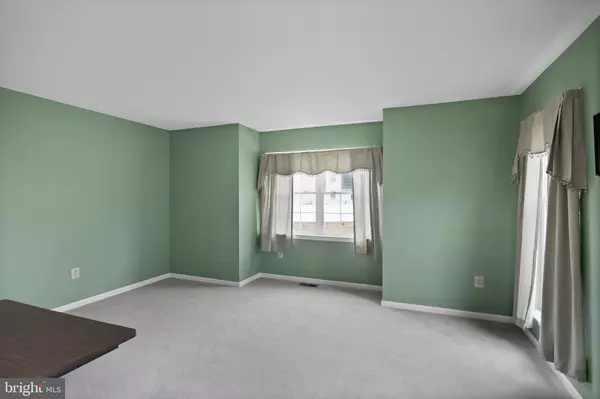 Monroeville, NJ 08343,17 COVEY PL