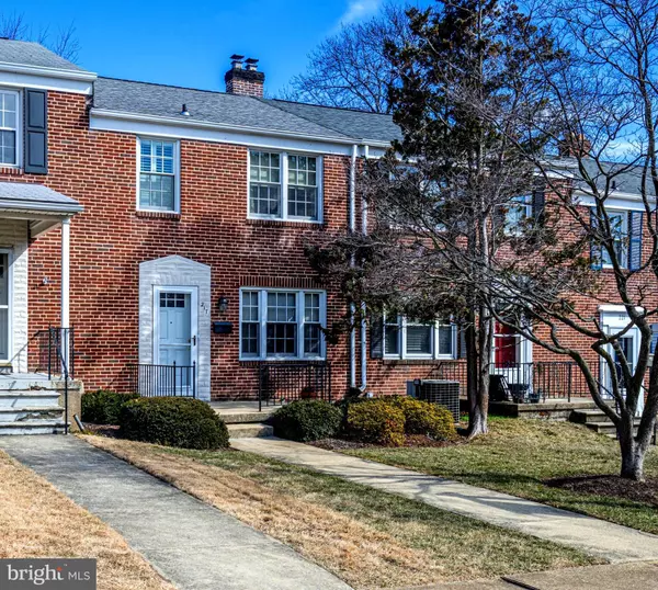 217 E MEDWICK GARTH, Catonsville, MD 21228