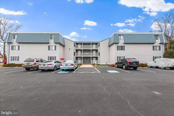 Rehoboth Beach, DE 19971,36011 CONDO DR #A101