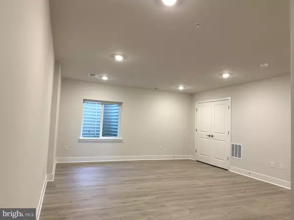 Laurel, MD 20724,1206 CRESTED WOOD DR